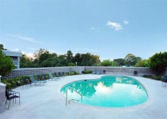 Amco Hotel & Suites- Fort Hood Killeen Exterior photo
